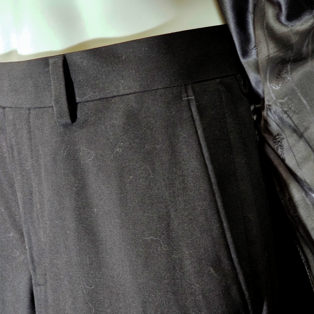 Timeless Vesace Suit with Notched Lapels - Picture 14 of 16